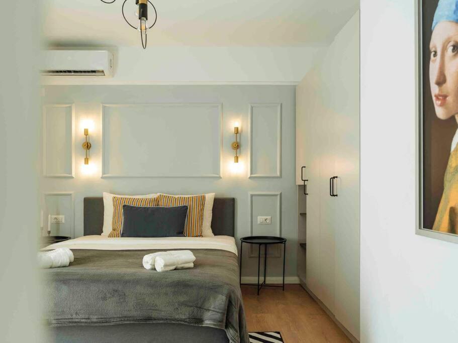 Bright 2Br Apartment - Top Location - City Balcony Boekarest Buitenkant foto