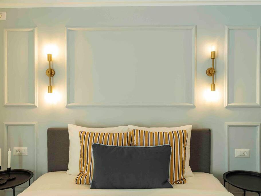 Bright 2Br Apartment - Top Location - City Balcony Boekarest Buitenkant foto
