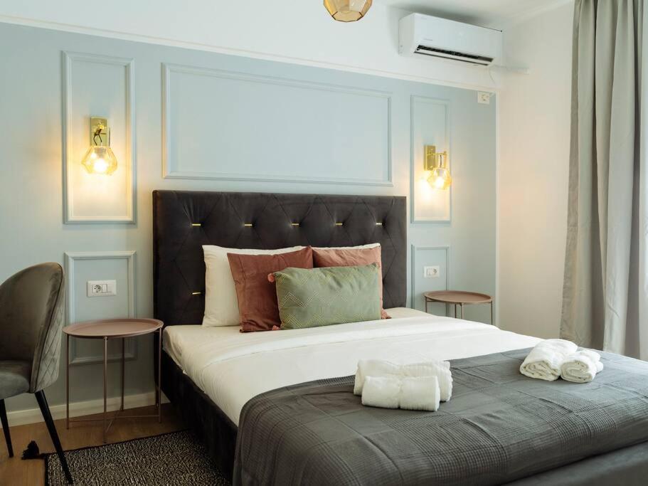 Bright 2Br Apartment - Top Location - City Balcony Boekarest Buitenkant foto